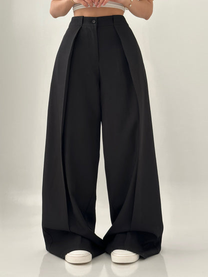 Pantalón palazzo fluido y elegante