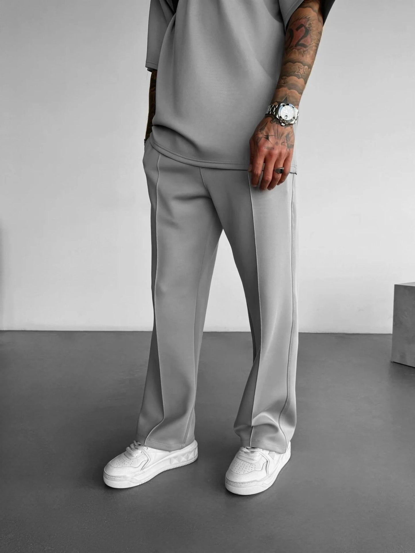 Pantalón jogger amplio y relajado