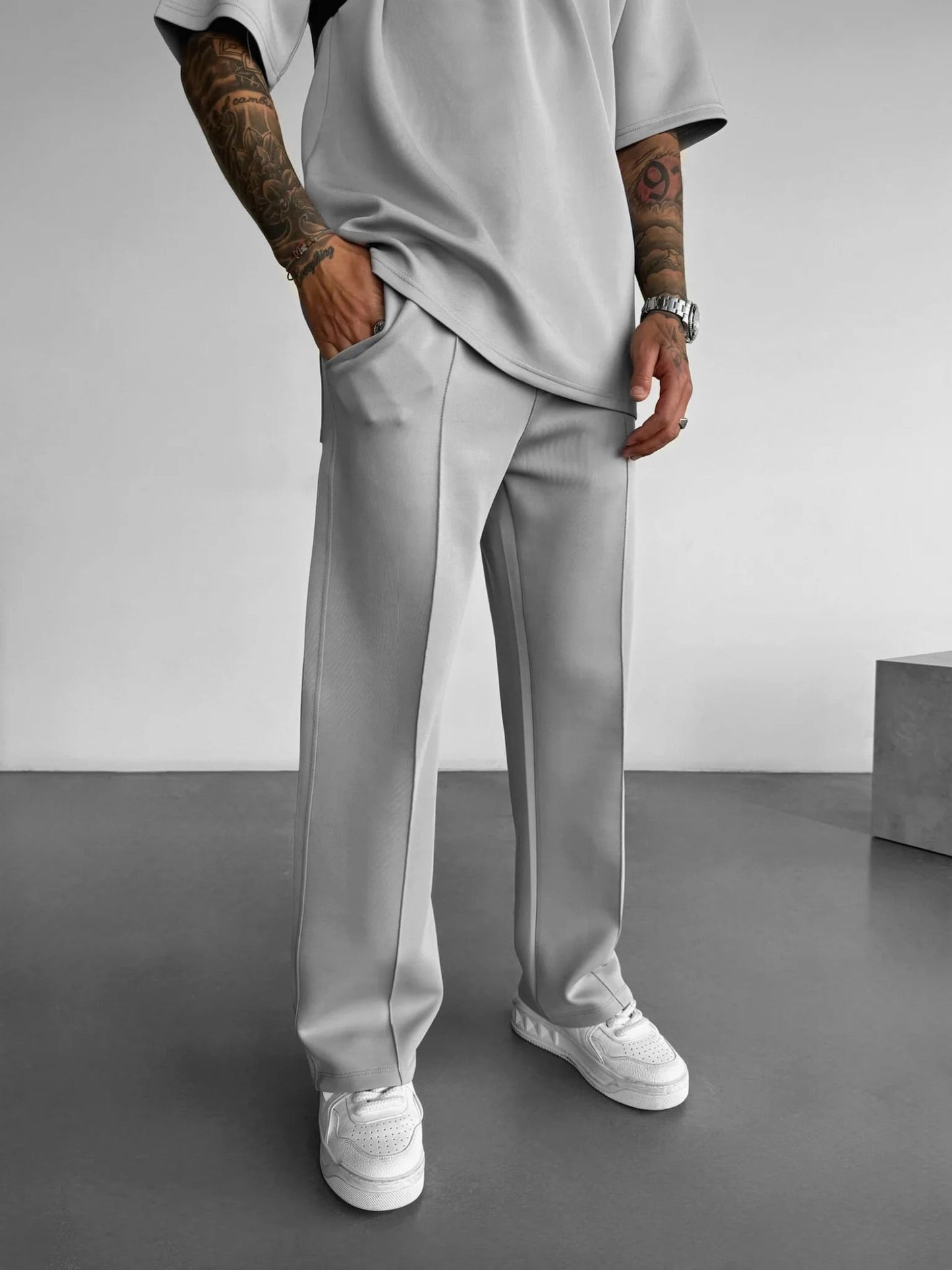 Pantalón jogger amplio y relajado