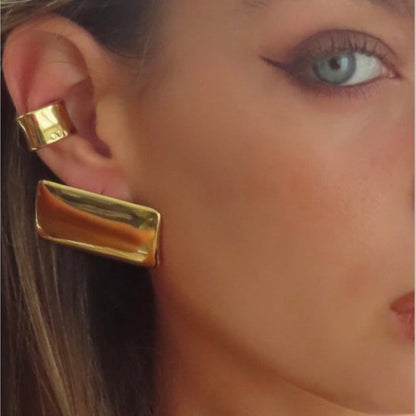 Jona – Pendientes Geométricos de Estilo Impactante