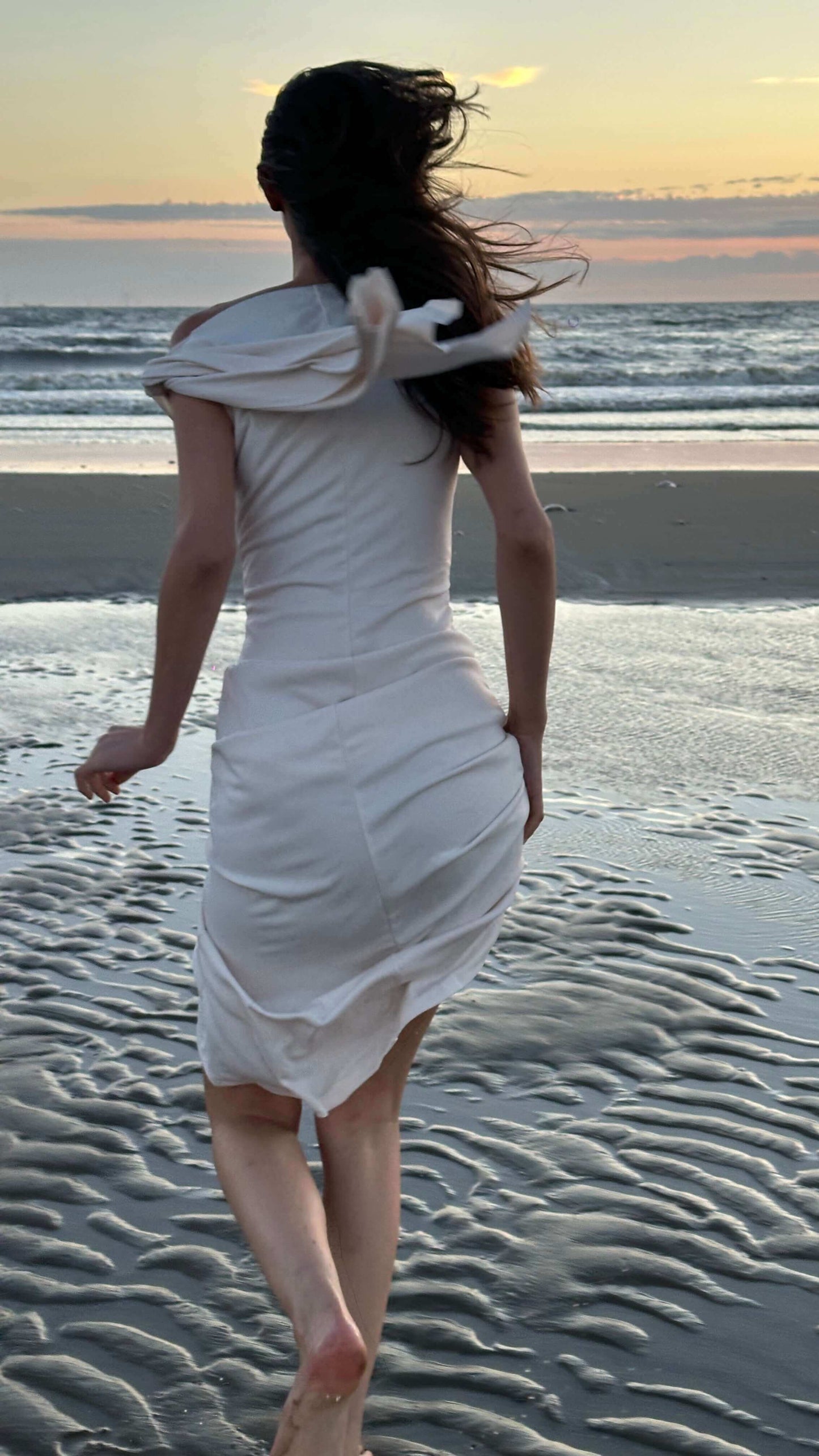 Helena - Vestido asimétrico con lazo